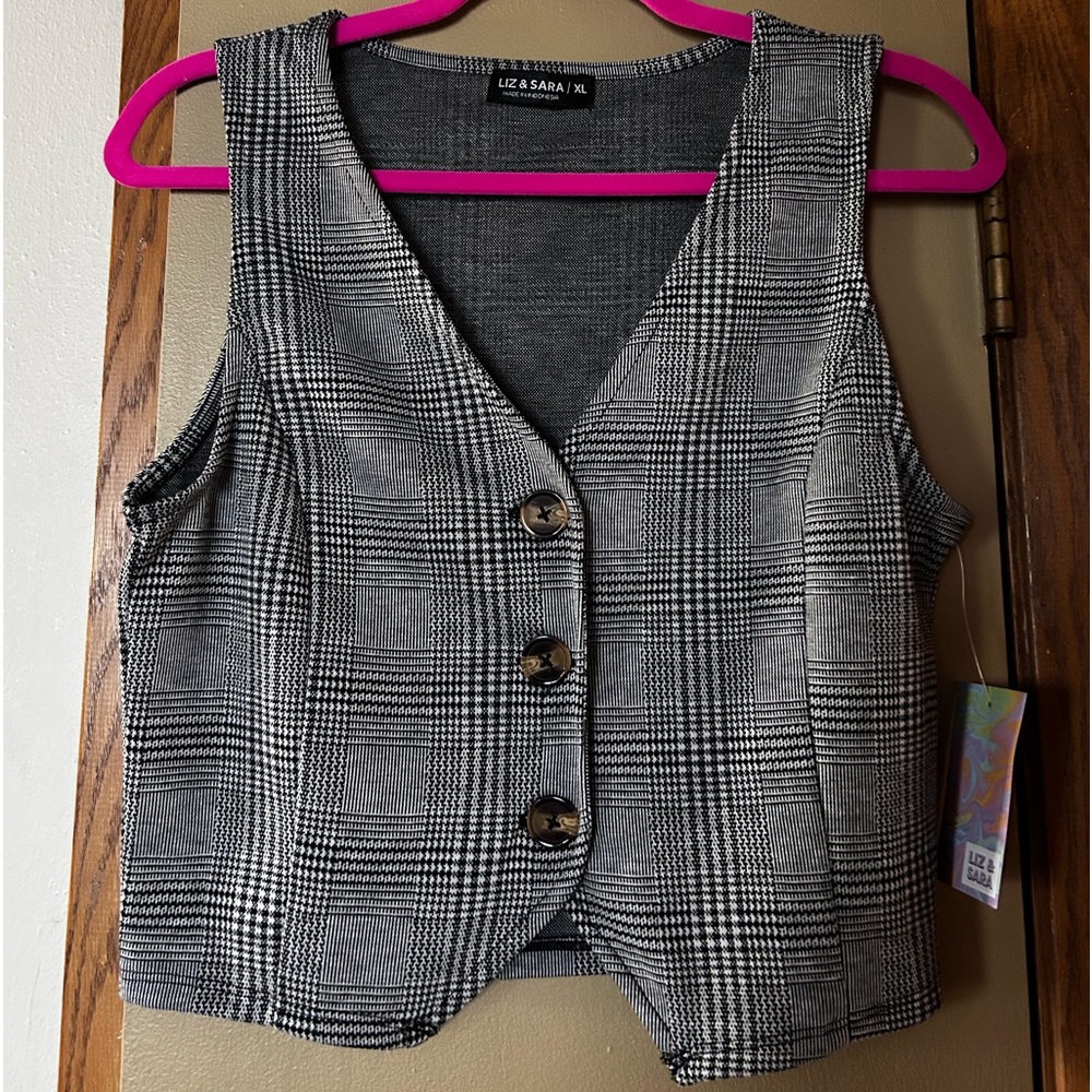 Cropped Plaid Vest